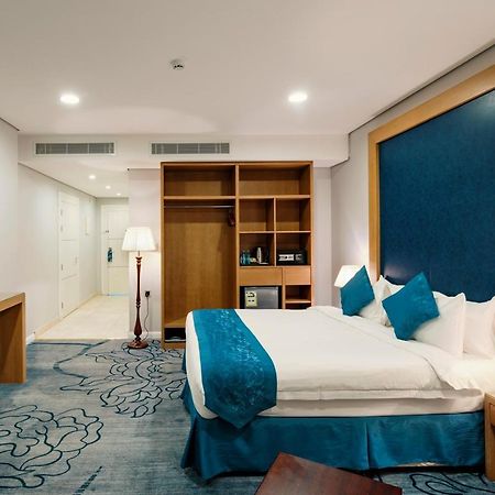 Gulanar Hotel Unaizah Bagian luar foto